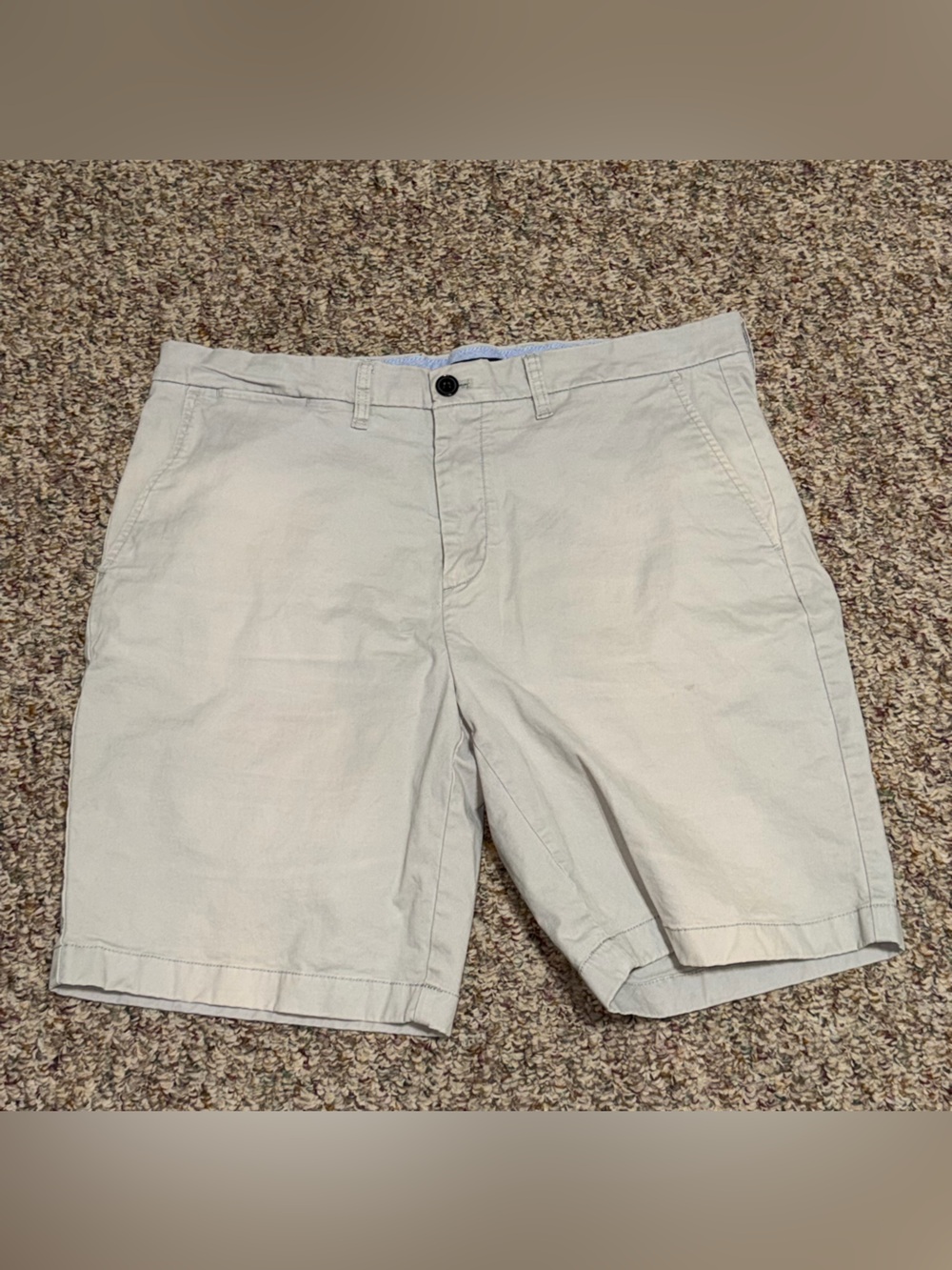 Men's size 36 Tommy Hilfiger Beige Men's Shorts